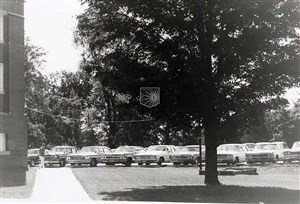 Image description is not available for 1967.091